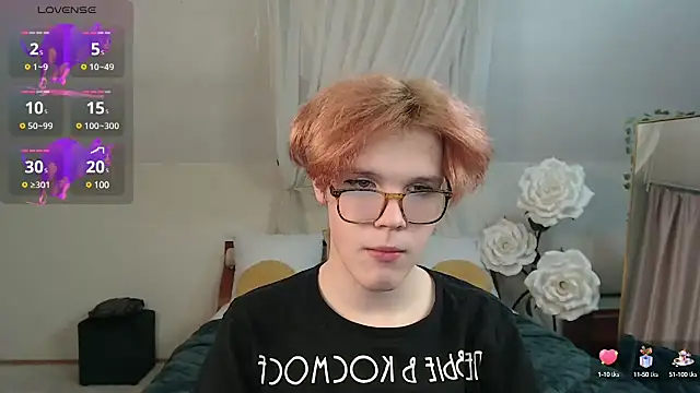 LouiseCoke online show from 02-11-25, 05:40