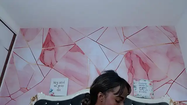 LindaBird online show from 11-03-25, 10:24