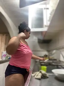 Carola-Ross online show from 01-17-26, 04:21