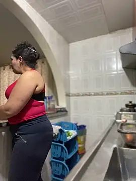 Carola-Ross online show from 11-10-25, 05:40