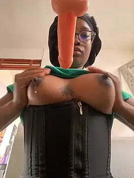 blackgril12 online show from 02-18-25, 04:47