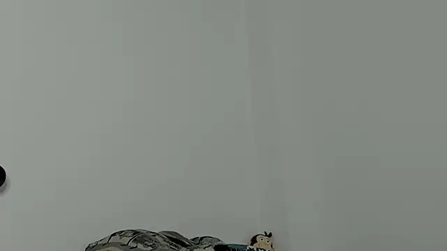 hugosan12 online show from 02-25-25, 03:31