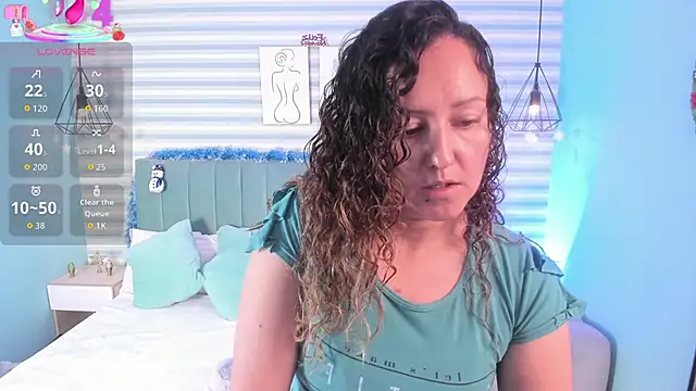 abby apple online show from 12-17-25, 01:38