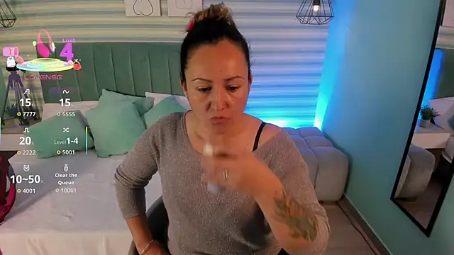 abby apple online show from 11-15-25, 01:04