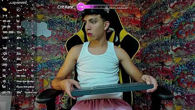 Snapshot of Angel_boyy2 chatting on 02-11-25, 01:10 Angel boyy2 online show from 02-11-25, 01:10