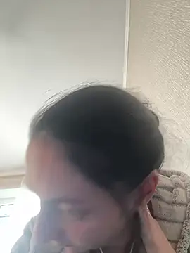 Snapshot of Miroslava1247 chatting on 02-24-25, 02:04 Miroslava1247 online show from 02-24-25, 02:04