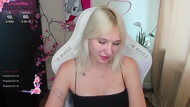 EvelinaLuu online show from 06-28-26, 01:12