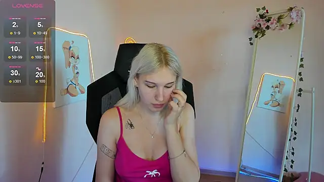 EvelinaLuu online show from 05-30-26, 01:12