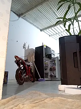 single mother indecent online show from 04-10-26, 10:28