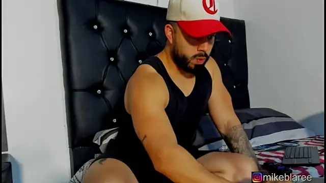 mikeblaree online show from 01-07-26, 04:56