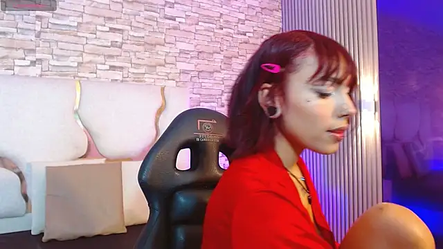 Issa tay1 online show from 10-14-25, 07:47