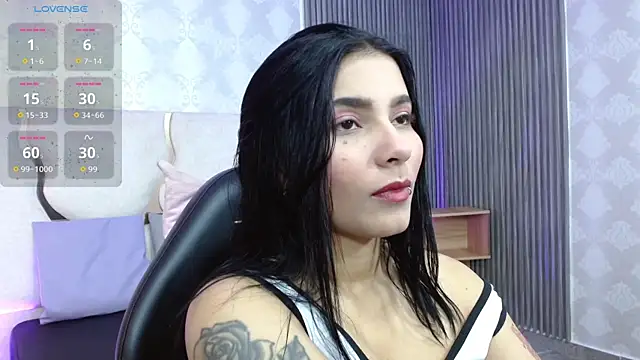 Snapshot of Gaby_tay1 chatting on 10-28-25, 03:40 Gaby tay1 online show from 10-28-25, 03:40