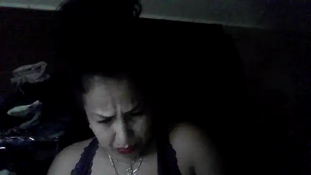 Snapshot of SweetSexyLatina chatting on 05-08-26, 01:26 SweetSexyLatina online show from 05-08-26, 01:26