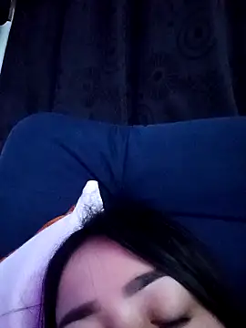 Snapshot of kimbadazz chatting on 11-08-25, 04:05 kimbadazz online show from 11-08-25, 04:05