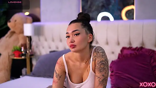 SashaFerrera online show from 10-29-25, 07:46