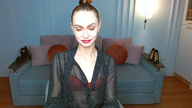 Snapshot of Lady_Sunshine_ chatting on 03-18-25, 11:44 Lady Sunshine online show from 03-18-25, 11:44
