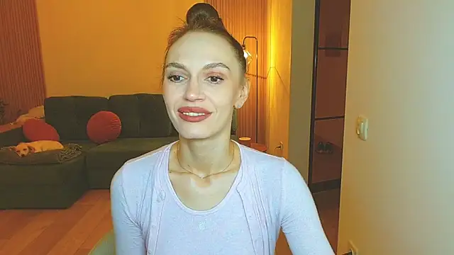 Lady Sunshine  online show from 11-18-25, 08:17