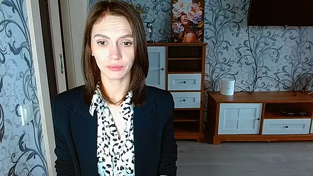 Snapshot of Lady_Sunshine_ chatting on 10-02-25, 07:01 Lady Sunshine online show from 10-02-25, 07:01