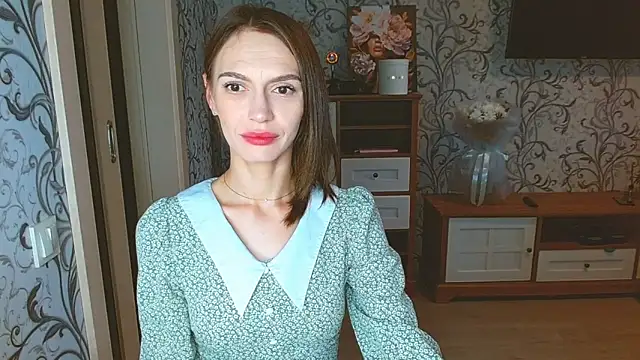 Snapshot of Lady_Sunshine_ chatting on 10-17-25, 06:17 Lady Sunshine online show from 10-17-25, 06:17
