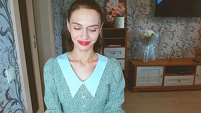Snapshot of Lady_Sunshine_ chatting on 10-14-25, 06:36 Lady Sunshine online show from 10-14-25, 06:36