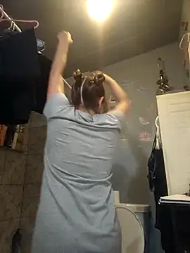 ShysluutGia online show from 12-22-25, 08:14