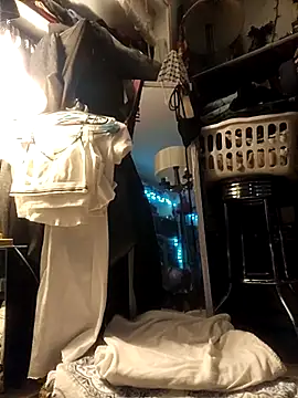 ShysluutGia online show from 11-28-25, 01:50