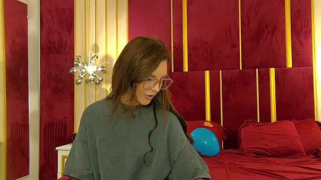 ChloeSins  online show from 02-11-26, 04:34