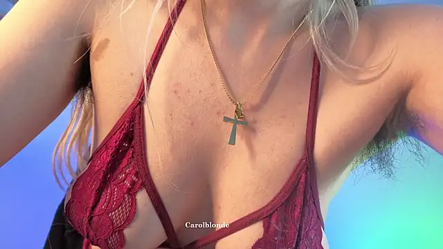 Snapshot of Carolblonde chatting on 07-23-26, 01:58 Carolblonde online show from 07-23-26, 01:58