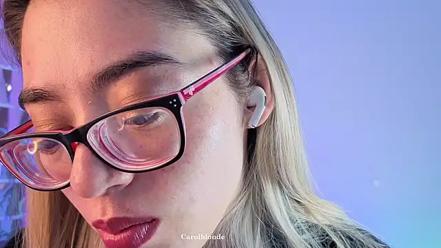 Carolblonde online show from 12-15-25, 02:06