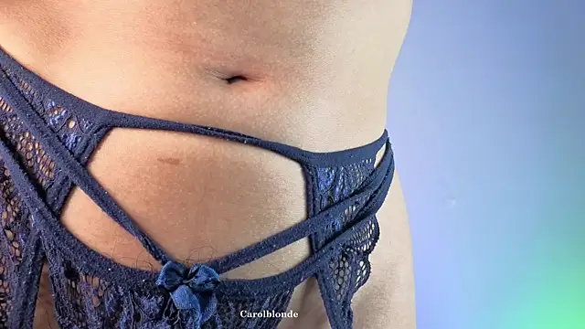 Carolblonde online show from 12-17-25, 04:50