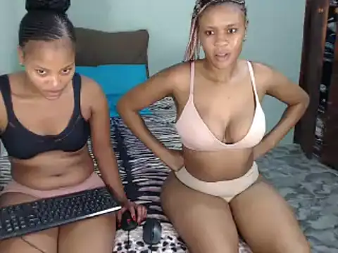 Snapshot of PrettyNyashX chatting on 02-19-25, 07:48 PrettyNyashX online show from 02-19-25, 07:48