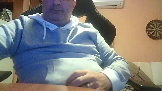 Snapshot of lanata chatting on 02-16-25, 05:37 lanata online show from 02-16-25, 05:37