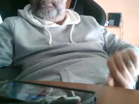 Snapshot of lanata chatting on 03-08-25, 08:00 lanata online show from 03-08-25, 08:00