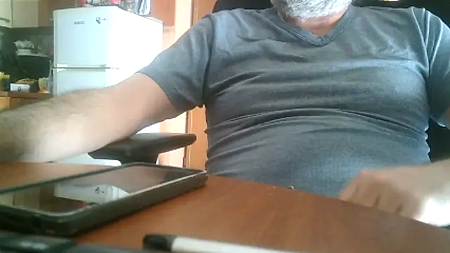 Snapshot of lanata chatting on 05-18-26, 02:33 lanata online show from 05-18-26, 02:33