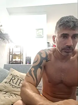 Snapshot of Angelus862002 chatting on 03-05-25, 07:27 Angelus862002 online show from 03-05-25, 07:27