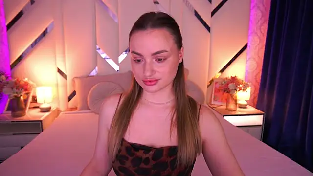 LindsieGreyy online show from 04-05-26, 06:42