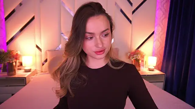 LindsieGreyy online show from 04-19-26, 06:25