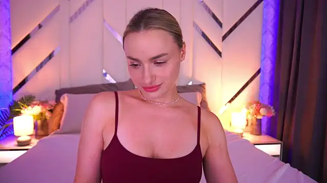 LindsieGreyy online show from 06-30-26, 01:00