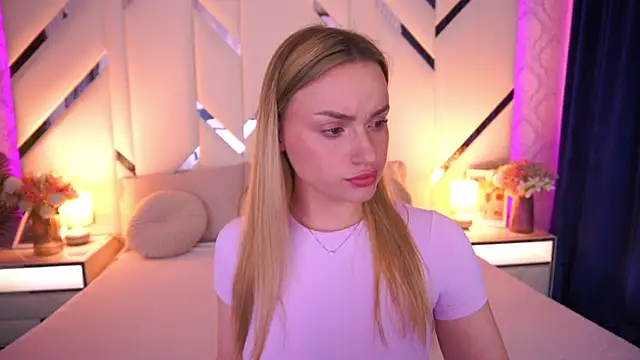 LindsieGreyy online show from 05-22-26, 01:09