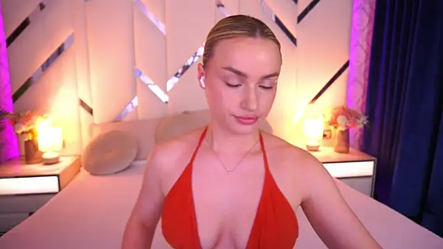 LindsieGreyy online show from 06-12-26, 12:58