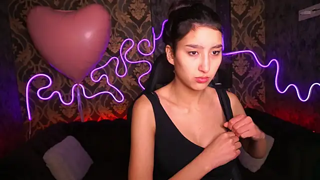 CharmMocco online show from 02-20-25, 07:23