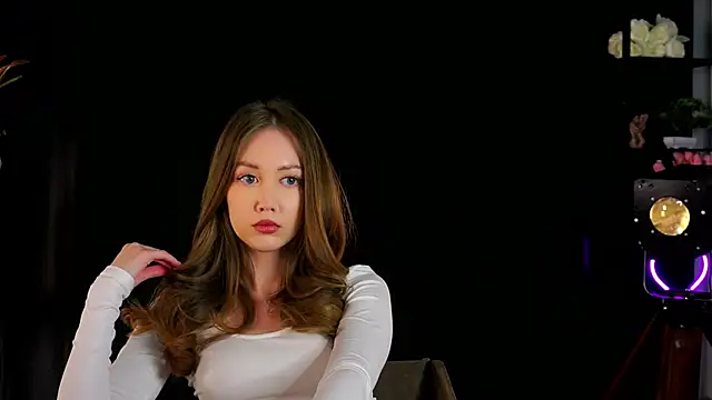 Snapshot of BlissHathorne chatting on 02-10-25, 07:49 BlissHathorne online show from 02-10-25, 07:49