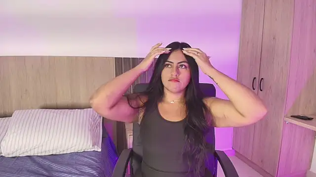 Mia cm online show from 03-19-25, 07:49