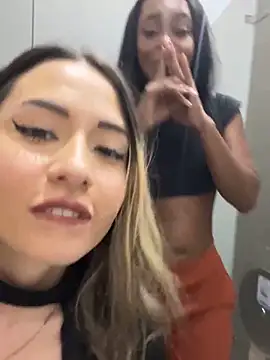 Snapshot of Nataylayla chatting on 03-20-25, 11:45 Nataylayla online show from 03-20-25, 11:45