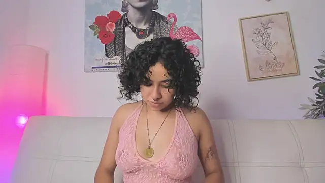 Snapshot of Dhalila_ chatting on 03-03-25, 04:54 Dhalila online show from 03-03-25, 04:54