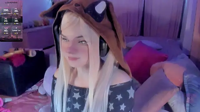 Angelica Reborn online show from 11-28-25, 09:37