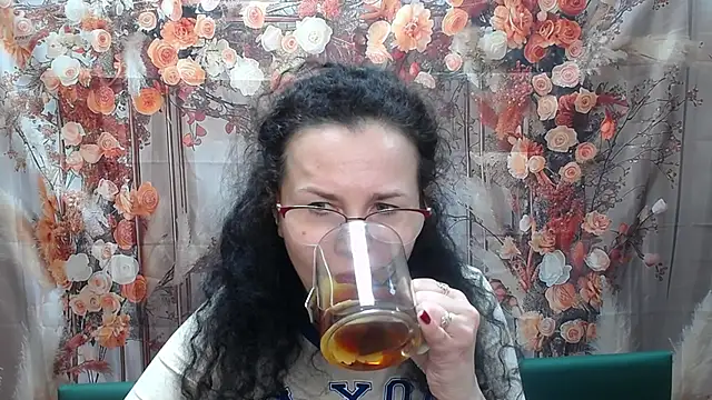 Snapshot of Miroslava_Happi chatting on 05-22-26, 05:38 Miroslava Happi online show from 05-22-26, 05:38