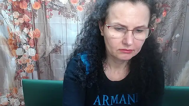 Snapshot of Miroslava_Happi chatting on 05-17-26, 05:40 Miroslava Happi online show from 05-17-26, 05:40