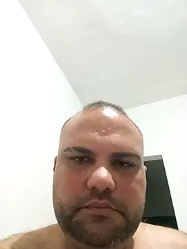 Snapshot of Felipe_OwnZ chatting on 09-26-25, 03:46 Felipe OwnZ online show from 09-26-25, 03:46