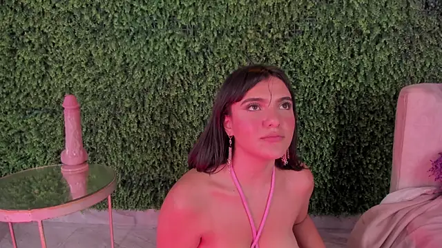 emmiily z online show from 03-21-25, 01:34